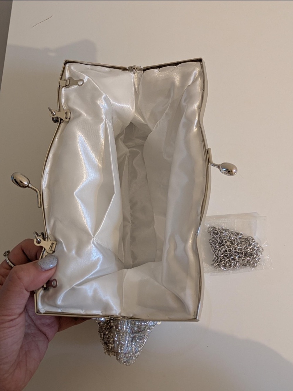 Silver beaded evening bag - Picture 3 of 3